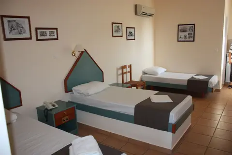 Filoxenia Hotel - Apartments in Θεολόγος — foto 28