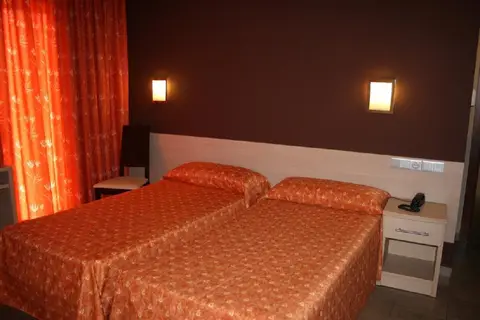 Tossa Beach Center in Tossa de Mar — foto 5