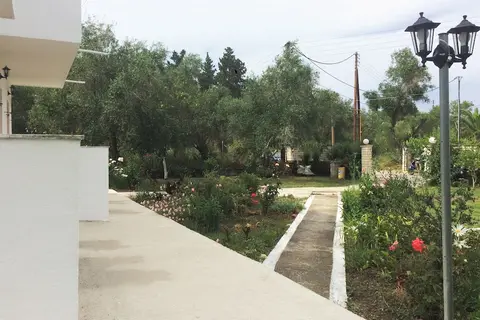 Captain's Studios & Apartments in Δημοτική Ενότητα Λευκιμμαίων — foto 17