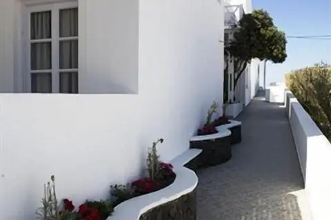 Philippion in Φηρά Θήρας — foto 27