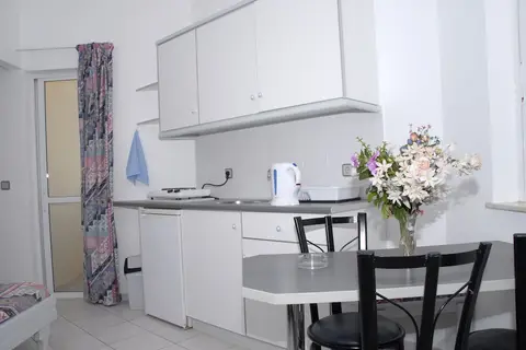 Sunshine Garden Apartments in Δημοτική Ενότητα Μαλίων — foto 15