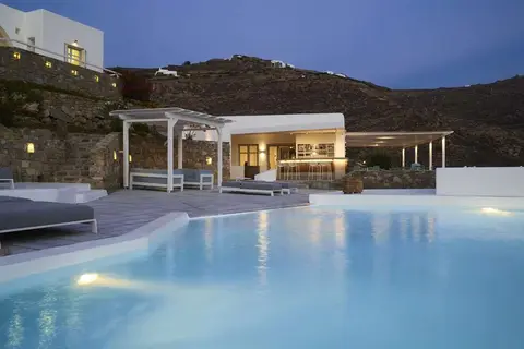 Epic Blue Suites & Villas in Agios Stefanos, foto 2