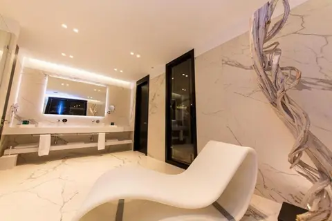 Unik Hotel in Tirana — foto 9