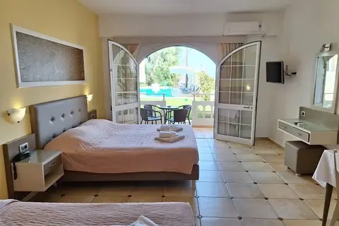 Perla Beach in Agia Marina — foto 24