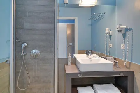 Sesa Boutique in Κανάλι — foto 19