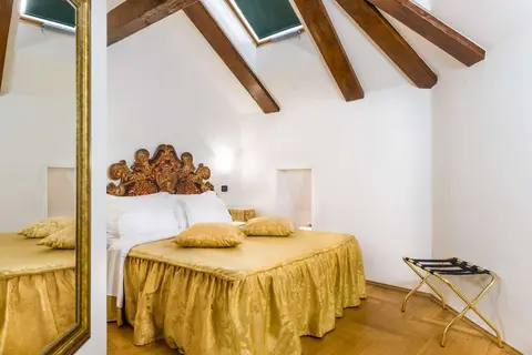 Charles Bridge Palace in Praag, foto 4