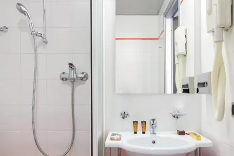 B&B HOTEL Milano La Spezia in Milaan — foto 29