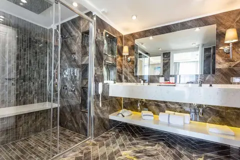 Ramada by Wyndham Sofia City Center in Sofia — foto 18