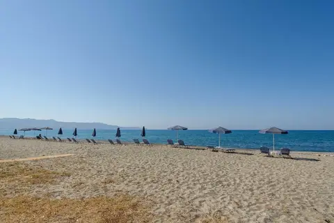 Kostakis Beach Apartments in Γεράνι — foto 5
