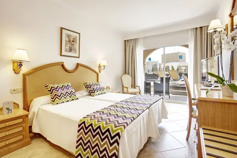 Grupotel Santa Eulària & Spa in Santa Eulària des Riu — foto 5