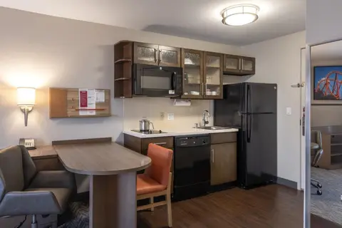 Candlewood Suites Anaheim - Resort Area in Anaheim