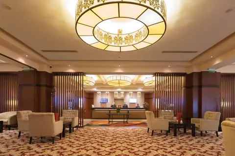 Ramada by Wyndham Sofia City Center in Sofia — foto 8