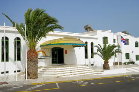 Plaza Palmeras in Puerto del Carmen — foto 23