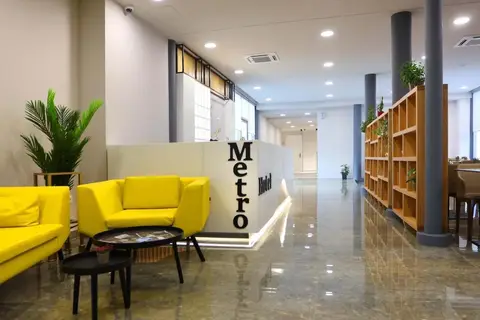 Metro Hotel Terminal in Tirana — foto 2