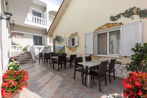 Bella Vista Hotel & Studios in Μπενίτσες — foto 16