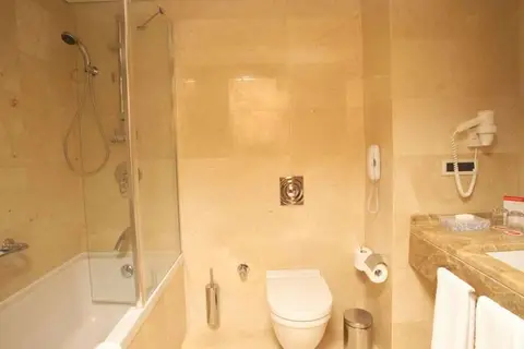 Ramada Plaza By Wyndham İstanbul City Center in İstanbul — foto 18
