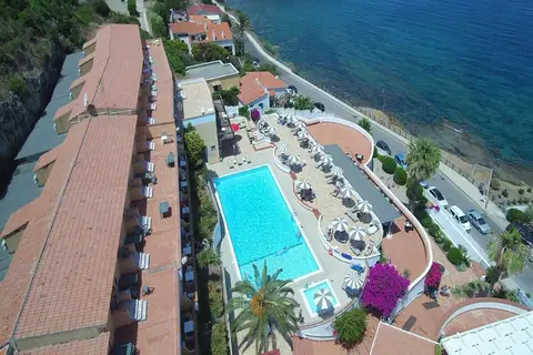 Hotel Pedraladda in Castelsardo — foto 7