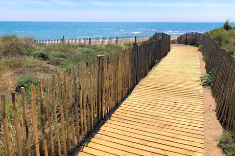 Vakantiepark Tamaris & Les Portes Du Soleil in Portiragnes — foto 12