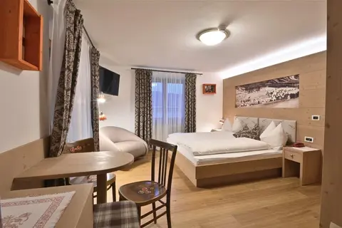 Hotel Monte Paraccia in Mareo Marebbe Enneberg, foto 2
