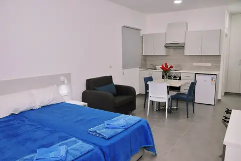Kaos Hotel & Apartments in Ayia Napa — foto 8