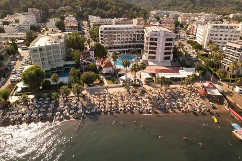 Golden Rock Beach in Marmaris — foto 3