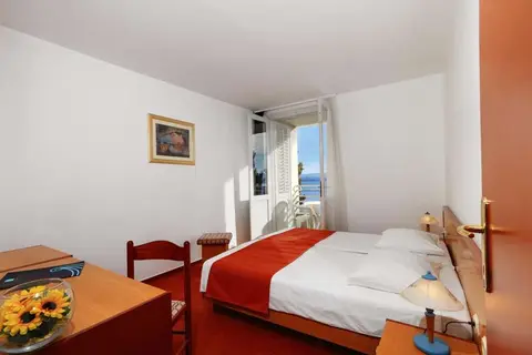 Holiday Village Sagitta in Lokva Rogoznica — foto 22
