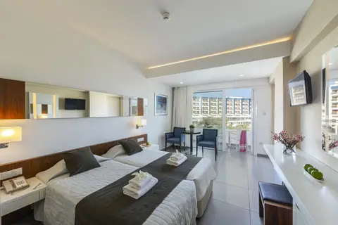 Melissi Beach in Ayia Napa — foto 30
