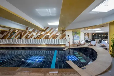 Cavo Maris Beach Hotel in Παραλίμνι — foto 26