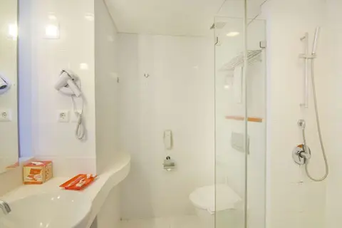 Harris Hotel & Conventions Denpasar Bali in Denpasar — foto 11