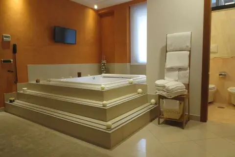 Joyfull Hotel in Napels, foto 6