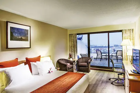 Crowne Plaza Muscat in السيب — foto 3