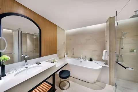 DoubleTree by Hilton Dubai - Business Bay in دبي — foto 17