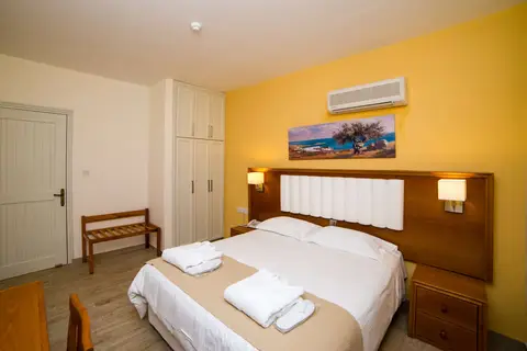 Kefalos Beach Tourist Village in Paphos — foto 13