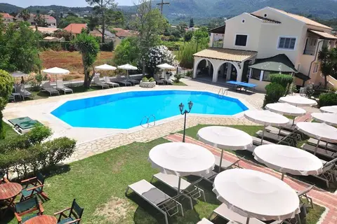 Acharavi Garden in Αχαράβη — foto 2