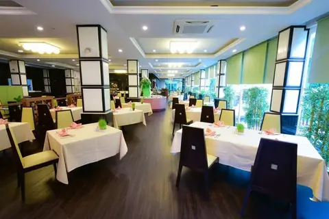 R Mar Resort & Spa in ตำบลป่าตอง — foto 5
