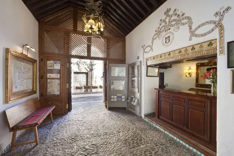 Parador de Guadalupe in Guadalupe — foto 25