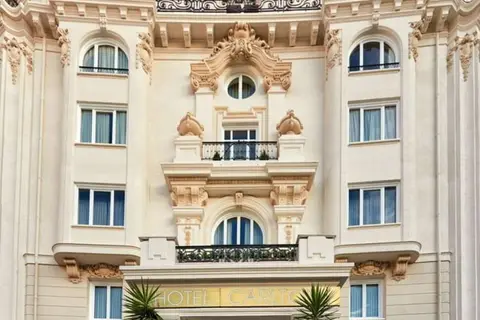 Carlton in Bilbao — foto 17