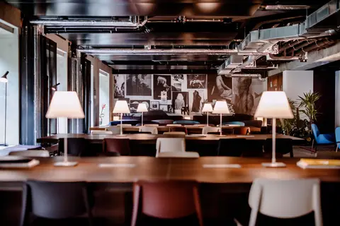 The Flag West M in Frankfurt Am Main — foto 17