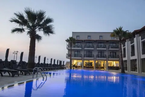Altamare Hotel in Kuşadası — foto 2