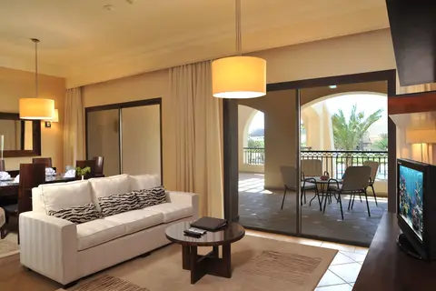 JAZ Neo Saraya Palms in Lobby — foto 27