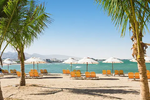 Crowne Plaza Muscat in السيب — foto 29