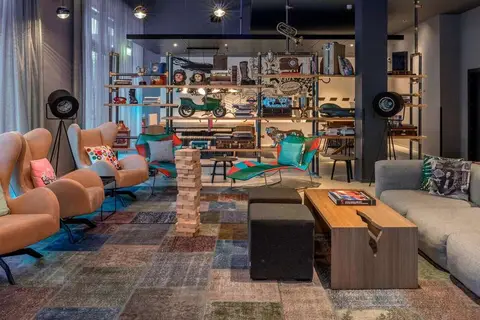 Hotel Moxy London Stratford in Londen — foto 6