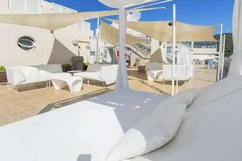 Duquesa Playa in Santa Eulària des Riu — foto 8