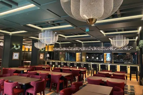 Art Legacy Hotel in Almada — foto 4