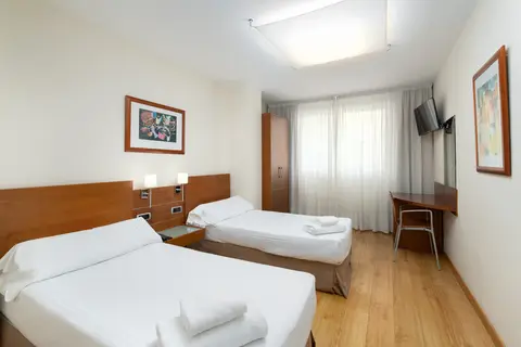 Duerming Longoria Plaza Hotel in Oviedo — foto 8