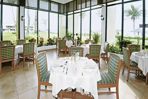 Lou Lou A Beach Resort in Al Khalidiyah — foto 3