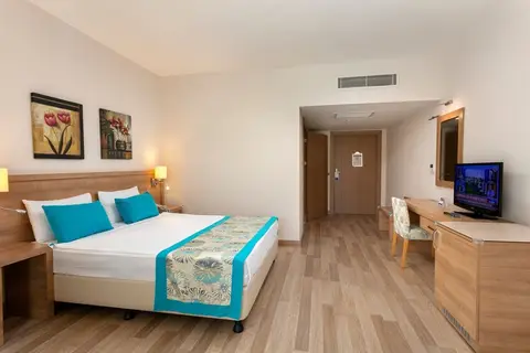 Wyndham Garden Lara in Aksu — foto 14