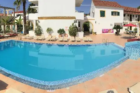 Oasis Beach Club in Kavos, foto 11