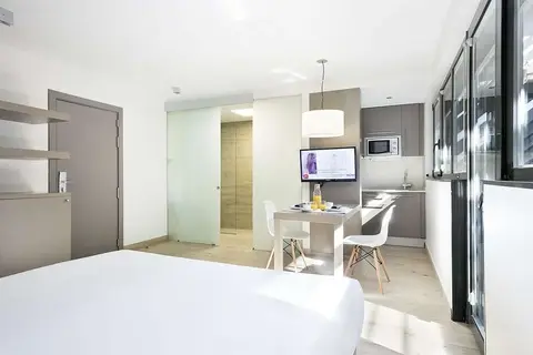 Aparthotel Barcelona Montjuic in Barcelona — foto 22