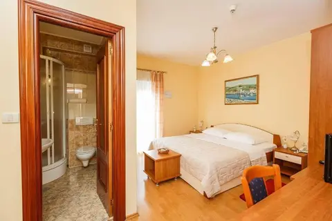 Hotel Adria in Kastel Stafilic — foto 14